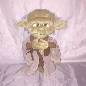 Star Wars 💚 Yoda Plush- GREAT condition!! 💚